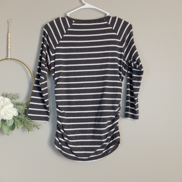 MICHAEL Michael Kors Gray & White Striped 3/4 Sleeves Top Size Medium - Picture 11 of 11